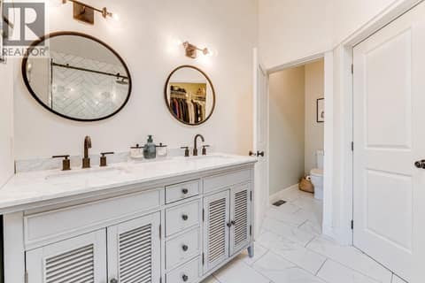 Luxury ensuite at 6933 Manning Place Unit# 1, Foothills, Vernon