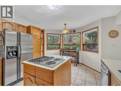 Photo 11 of 128 Ponderosa Place, Wiltse/Valleyview, Penticton