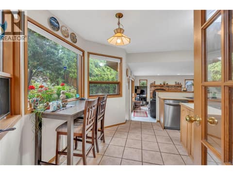 Photo 8 of 128 Ponderosa Place, Wiltse/Valleyview, Penticton