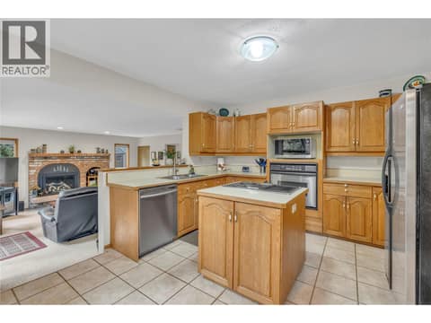 Photo 9 of 128 Ponderosa Place, Wiltse/Valleyview, Penticton