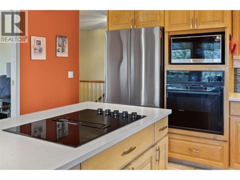 Photo 13 of 199 Coppertree Court, Sahali, Kamloops