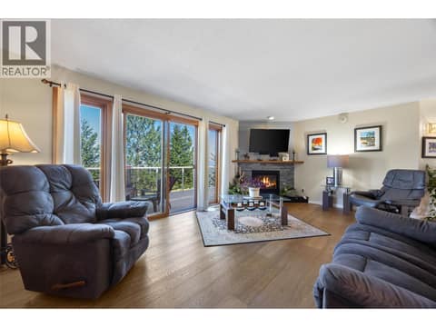 Photo 7 of 199 Coppertree Court, Sahali, Kamloops