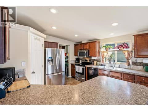 Kitchen. at 8712 Steuart Street Unit# 54, Summerland Rural