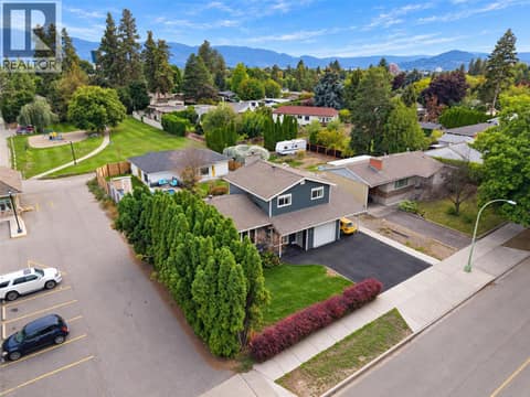 Photo 6 of 1859-1861 Mountain Avenue, Glenmore, Kelowna