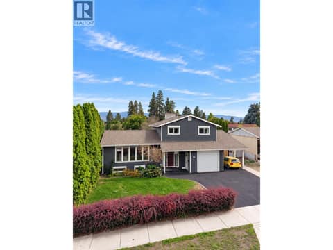 Photo 7 of 1859-1861 Mountain Avenue, Glenmore, Kelowna