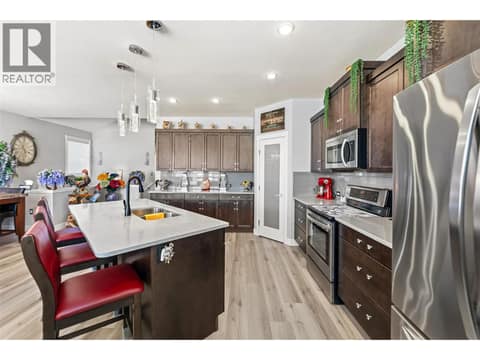 Photo 12 of 962 HOLDEN Road, Columbia/Duncan, Penticton