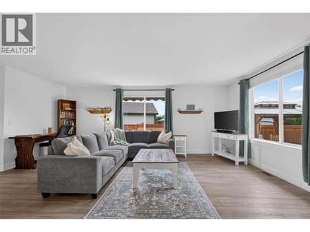 Photo 6 of 3493 Oak Crescent, Westbank Centre, West Kelowna