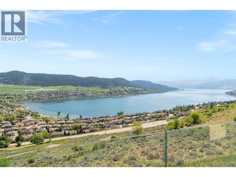 Photo 21 of 108 Vineyard Way, Bella Vista, Vernon