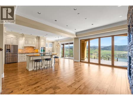 Photo 6 of 108 Vineyard Way, Bella Vista, Vernon