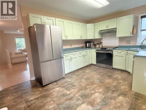 Photo 10 of 154 Ritchie Court, North Glenmore, Kelowna