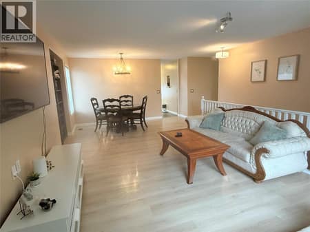 Photo 2 of 154 Ritchie Court, North Glenmore, Kelowna