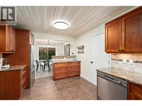 Photo 11 of 2684 Alhambra Drive, Lakeview Heights, West Kelowna