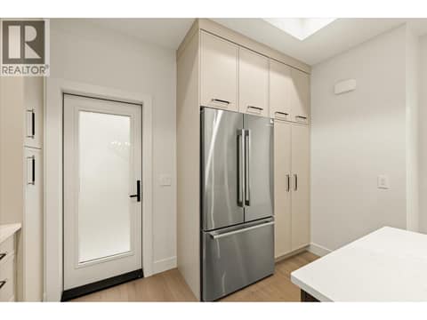 Photo 11 of 2435 Taylor Crescent Unit# 4, Kelowna South