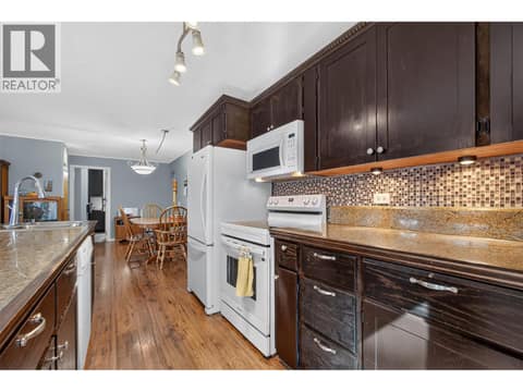 Photo 5 of 8008 Victoria Road, Main Town, Summerland