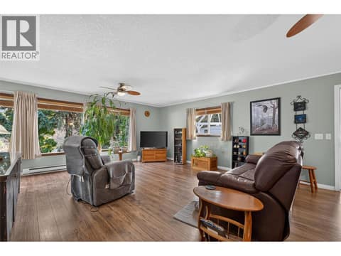 Photo 7 of 8008 Victoria Road, Main Town, Summerland