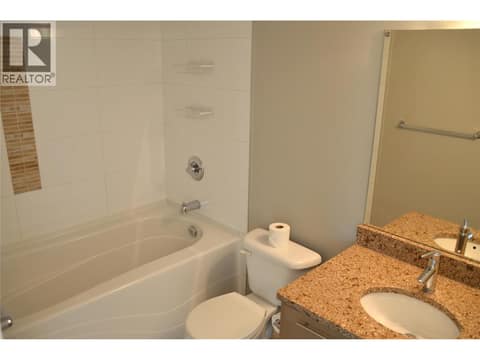 Main Bathroom at 1403-1000 Talasa Way, Sun Rivers, Kamloops