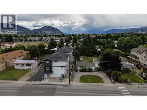 Photo 5 of 137 Green Avenue W, Main South, Penticton