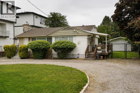 Photo 7 of 137 Green Avenue W, Main South, Penticton