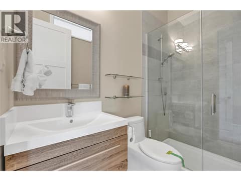 Second Bedroom Ensuite at 3984 Finnerty Road, Wiltse/Valleyview, Penticton