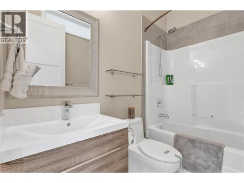 Third Bedroom Ensuite at 3984 Finnerty Road, Wiltse/Valleyview, Penticton