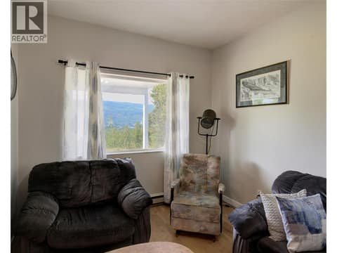 Photo 10 of 1311 Mallory Road, Enderby / Grindrod