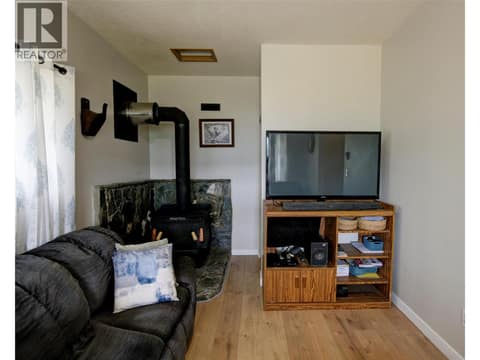 Photo 9 of 1311 Mallory Road, Enderby / Grindrod