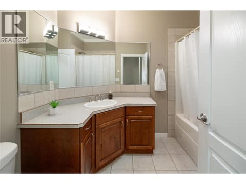 Photo 14 of 307 Whitman Road Unit# 406, North Glenmore, Kelowna