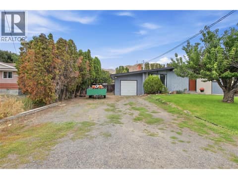 Photo 3 of 2306 Greenfield Avenue, Brocklehurst, Kamloops