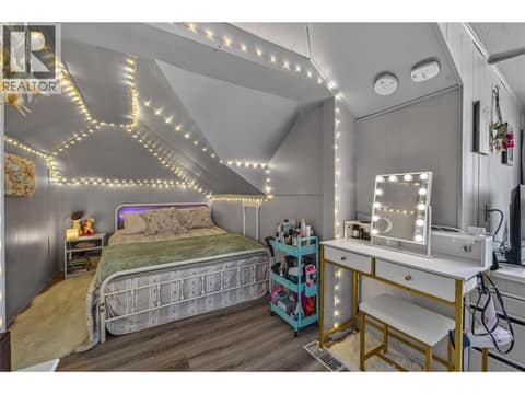 Photo 31 of 574 Van Horne Street, Main North, Penticton