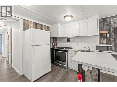 Photo 15 of 1879 Faulkner Avenue Unit# 4, Lumby Valley