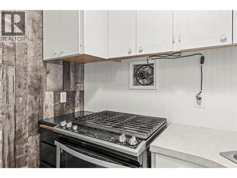 Photo 16 of 1879 Faulkner Avenue Unit# 4, Lumby Valley