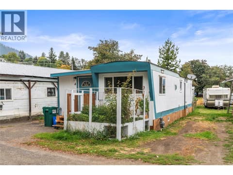 Photo 3 of 1879 Faulkner Avenue Unit# 4, Lumby Valley