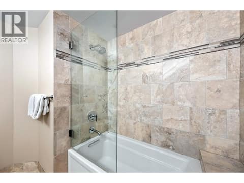 Photo 28 of 101 Dormie Drive Unit# 2B, Predator Ridge, Vernon