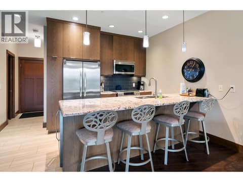 Photo 6 of 101 Dormie Drive Unit# 2B, Predator Ridge, Vernon