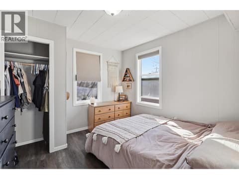 Photo 13 of 922 Westminster Avenue, North Kamloops