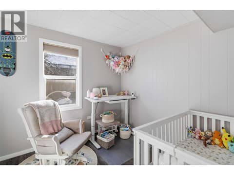 Photo 14 of 922 Westminster Avenue, North Kamloops