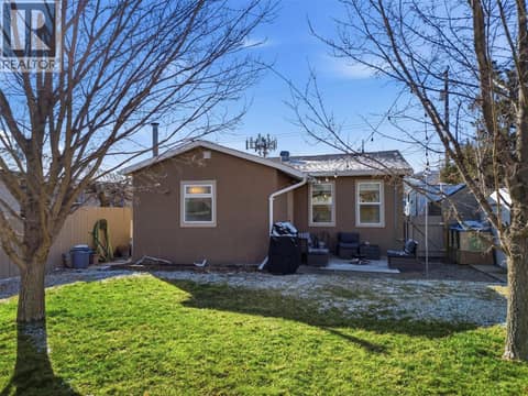 Photo 24 of 922 Westminster Avenue, North Kamloops