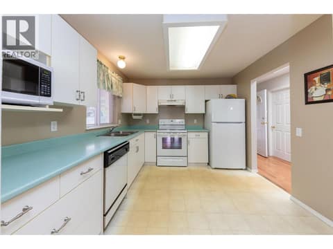 Photo 11 of 1285 14TH Street Unit# 30, Brocklehurst, Kamloops