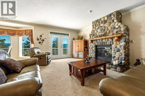 Photo 11 of 562 Mountain Drive, Okanagan North, Vernon