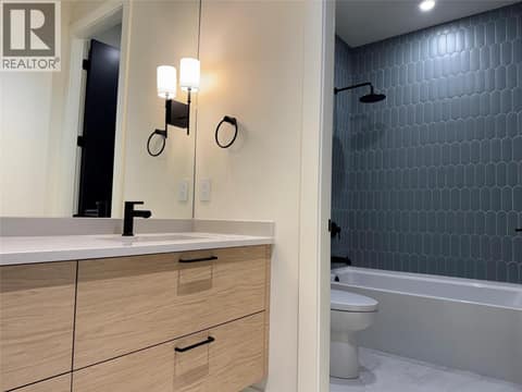 Bathroom Upper at 5533 Foothill Court, Kettle Valley, Kelowna