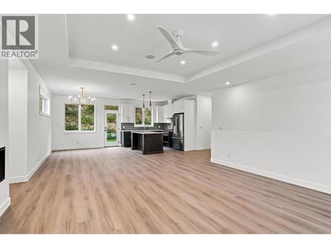 Photo 13 of 491 Clifton Road N, Glenmore, Kelowna