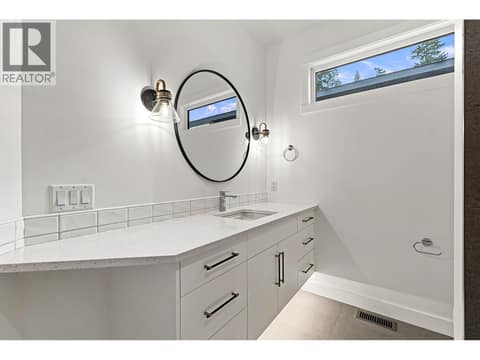 Full Bathroom (3PC) at 491 Clifton Road N, Glenmore, Kelowna