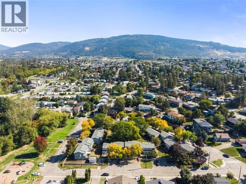 Photo 45 of 1809 40 Avenue Unit# 19, Harwood, Vernon