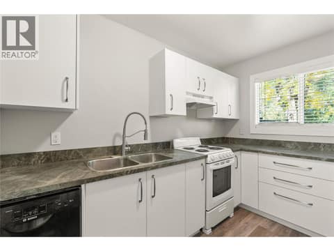 Photo 5 of 1809 40 Avenue Unit# 19, Harwood, Vernon