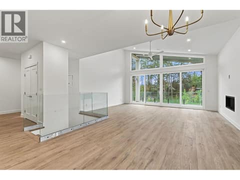 Photo 11 of 487 Clifton Road N, Glenmore, Kelowna