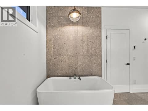 Photo 40 of 487 Clifton Road N, Glenmore, Kelowna