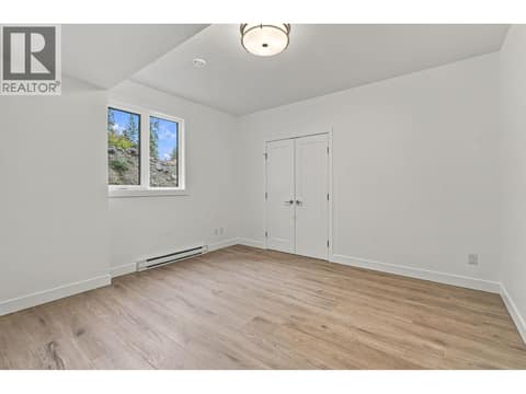 Suite Bedroom at 487 Clifton Road N, Glenmore, Kelowna