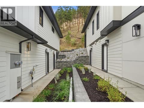 Suite Entrance at 487 Clifton Road N, Glenmore, Kelowna