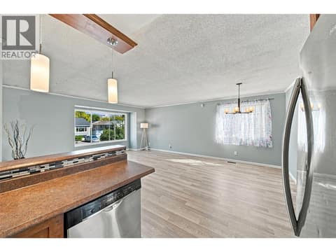 Photo 12 of 1621 Spartan Place, Brocklehurst, Kamloops