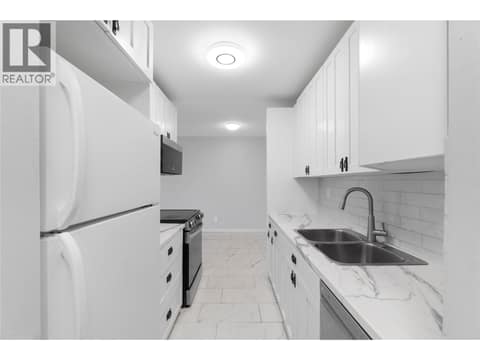 Photo 5 of 1595 SUMMIT Drive Unit# 6, Sahali, Kamloops
